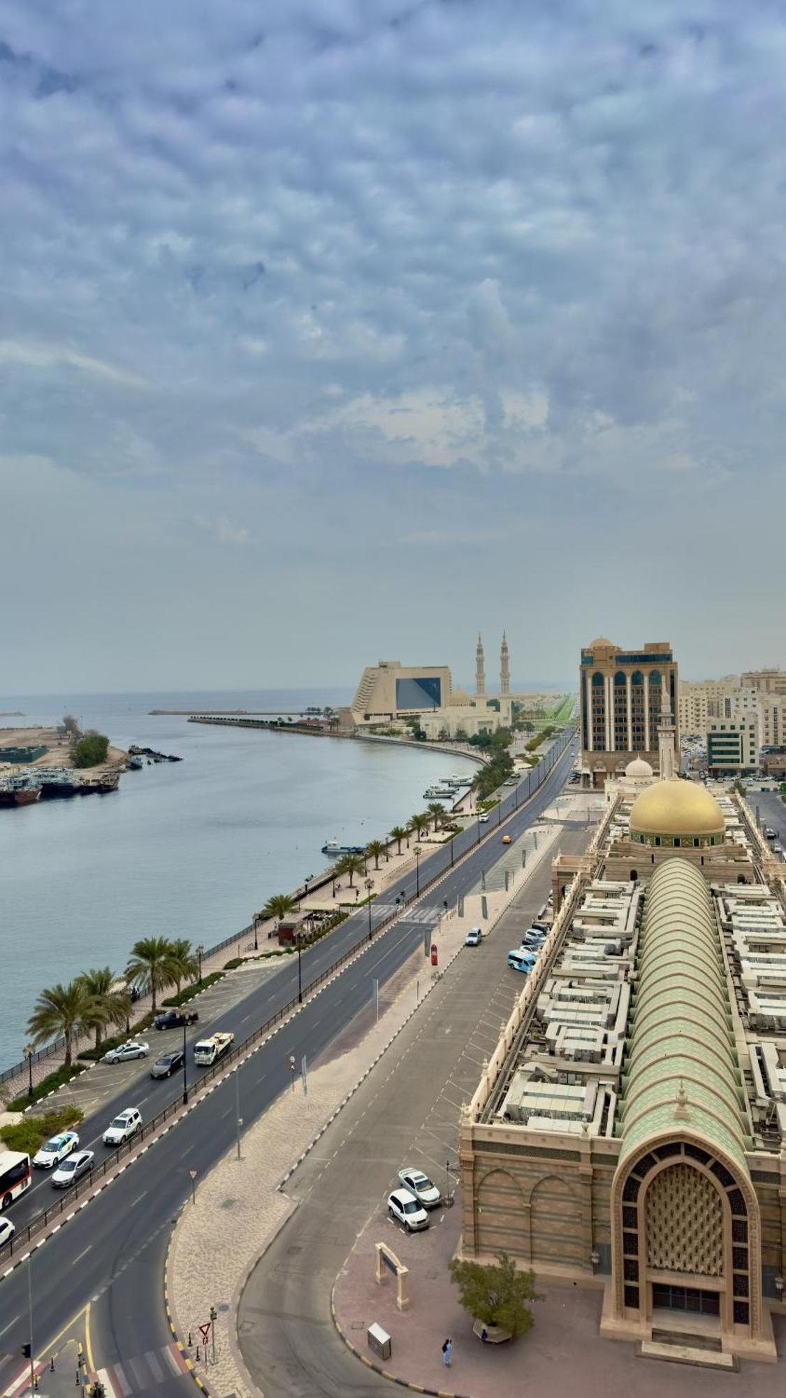Al Jazeerah Hotel Sharjah Exterior photo