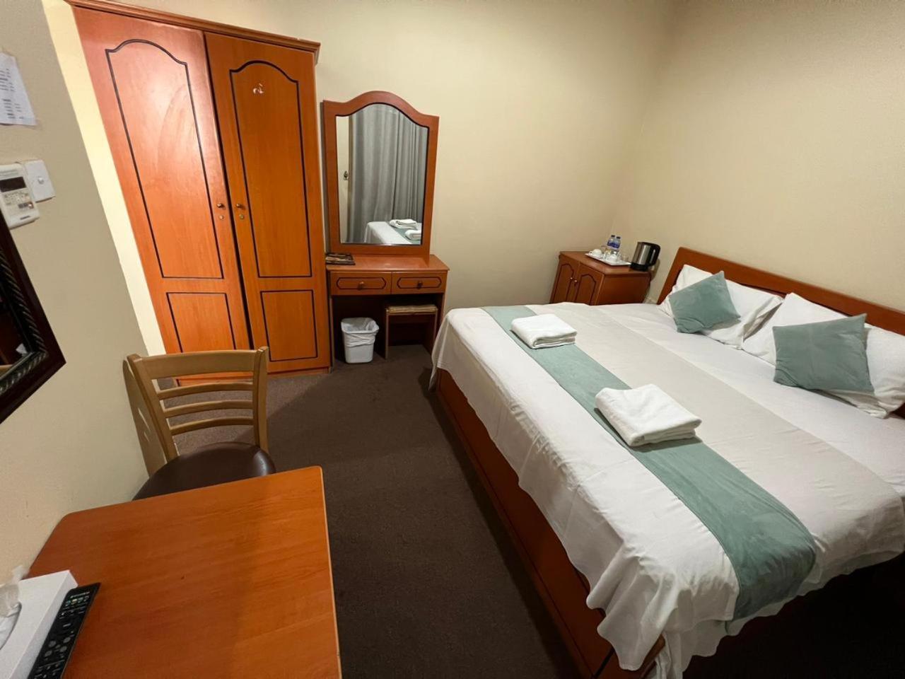 Al Jazeerah Hotel Sharjah Exterior photo